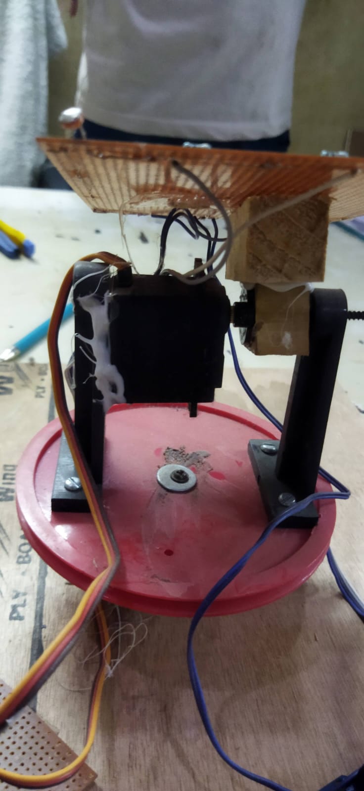 Dual Axis Solar Tracker Using Arduino for Maximum Energy Efficiency | radiomarket.in