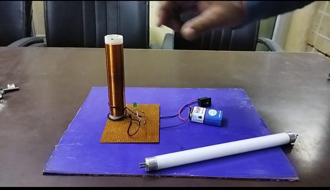 Tesla Coil Working Model for High Voltage Demonstration | radiomarket.in